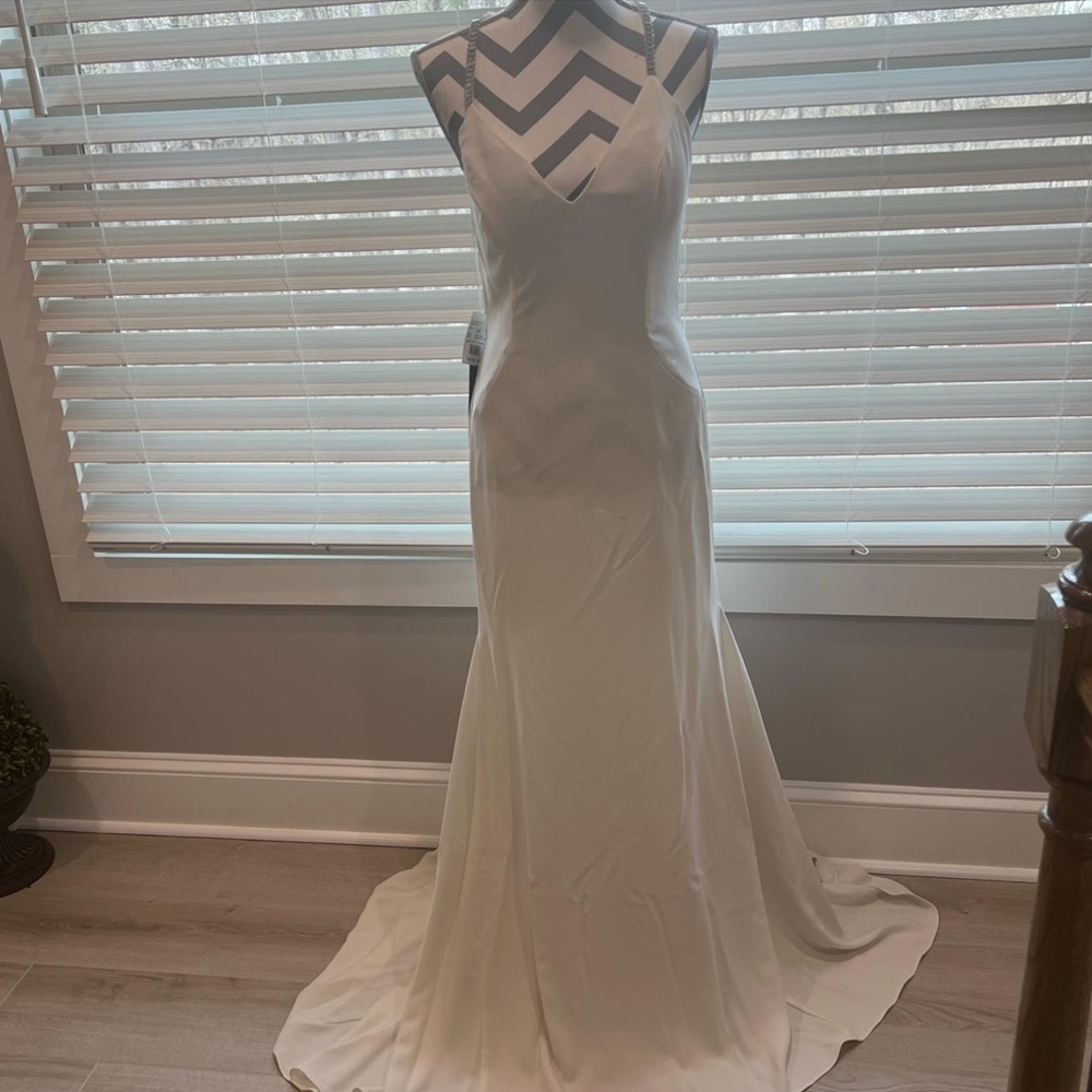 Vera Wang Vintage Bridal Dress - Picture 3 of 11